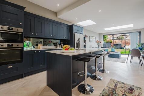 Open Plan Live In Dining