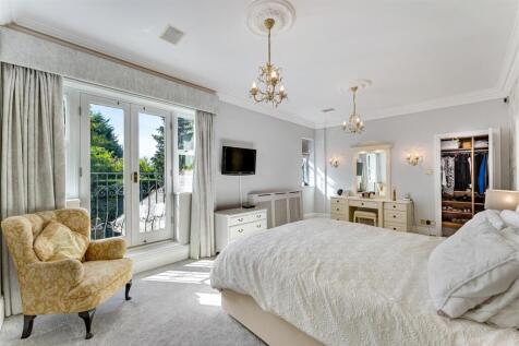 Principle Bedroom 1