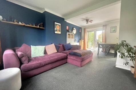 Living and Dining Roo