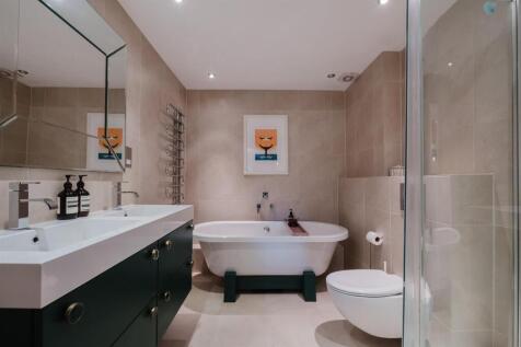 Bedroom 1 En Suite