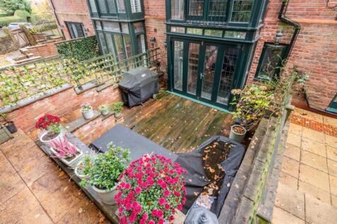 Courtyard Garden