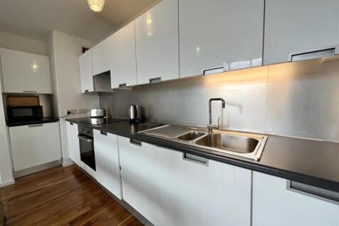 Kitchen Area 2