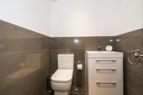 LGF WC