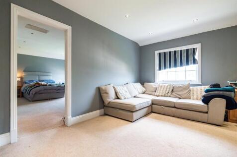Dressing Room / Bedroom 6