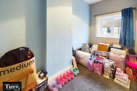 CAM02176G0-PR0397...
