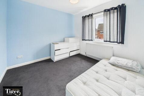 CAM02176G0-PR0749...