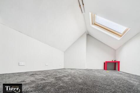 CAM02176G0-PR0749...