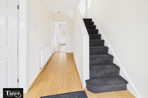 CAM02176G0-PR0749...