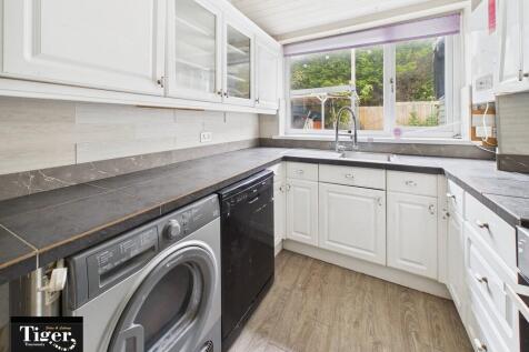 CAM02176G0-PR0730...