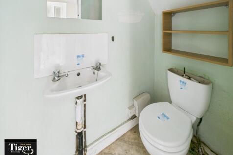 CAM02176G0-PR0730...