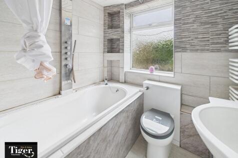 CAM02176G0-PR0730...