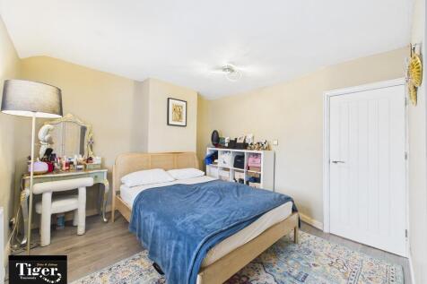 CAM03440G0-PR0439...