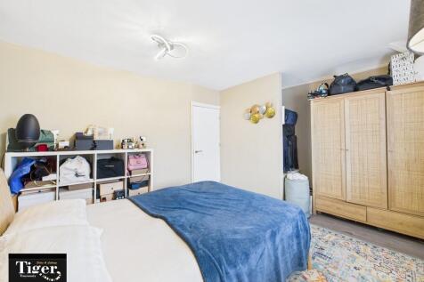 CAM03440G0-PR0439...