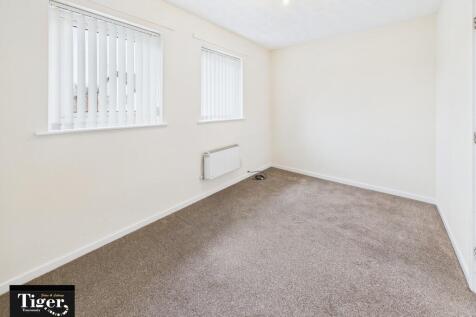 CAM02176G0-PR0739...