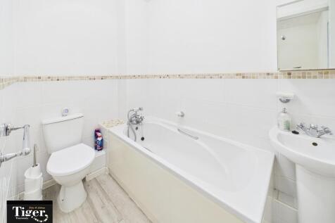 CAM02176G0-PR0739...