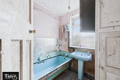 CAM03440G0-PR0448...