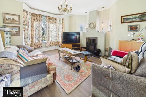 CAM02176G0-PR0757...