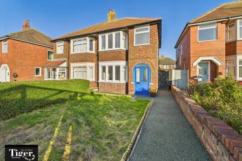 CAM02176G0-PR0761...