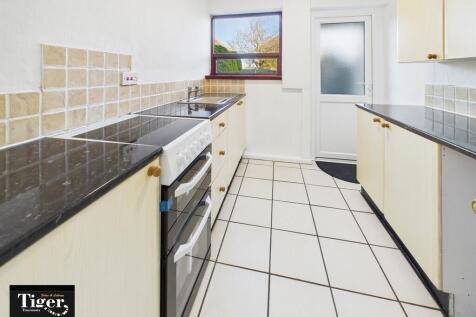 CAM02176G0-PR0761...