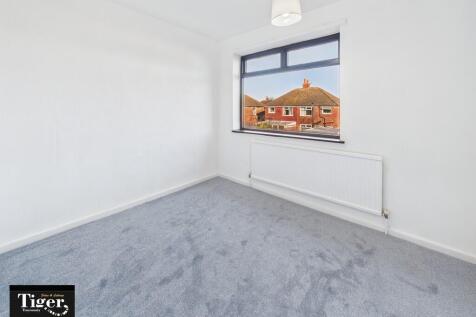 CAM02176G0-PR0761...