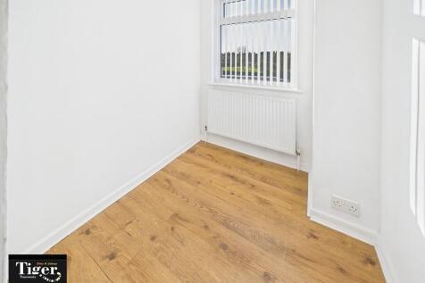 CAM02176G0-PR0761...