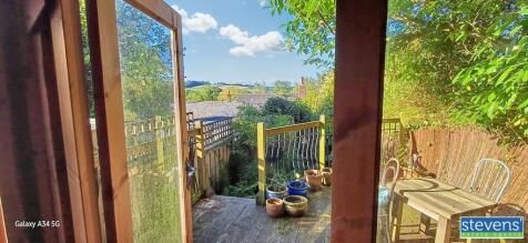 summerhouse and decking-1