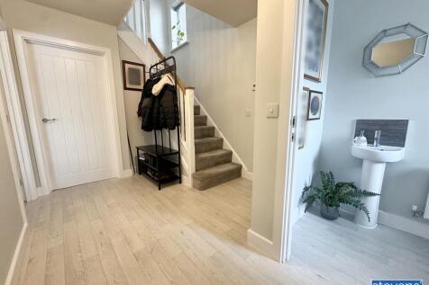 image00023_blurred (1)