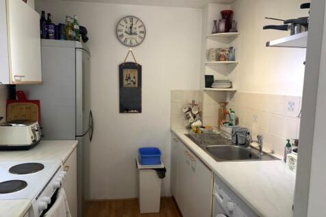 KITCHEN 2.jpg