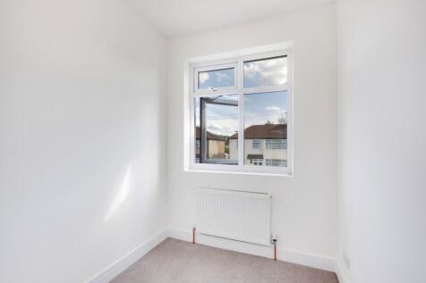 bedroom 3.jpg