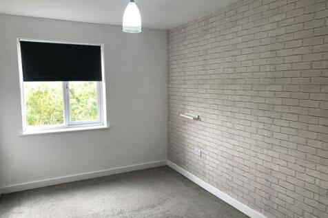 bedroom 2..jpg