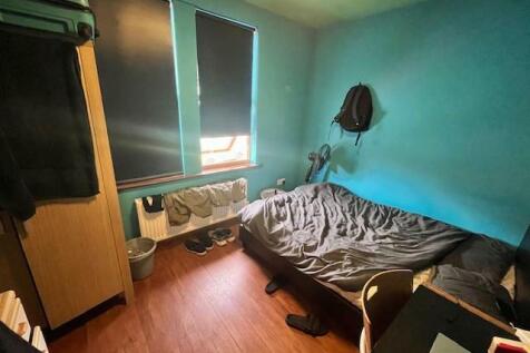 Bedroom1.jpg