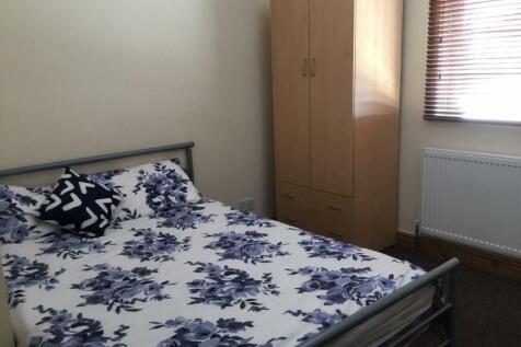 Bed 5.jpg