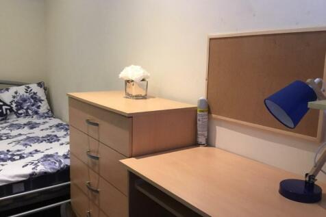 Bed 1a.jpg