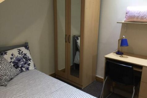 Bed 6.jpg