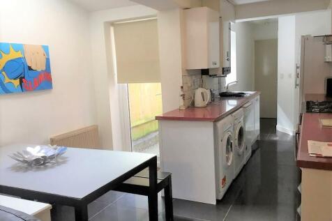 Kitchen diner 1.jpg