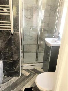 en-suite 4.jpg