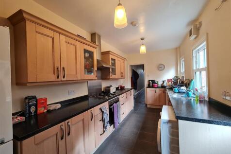 7 Albany Rd Kitchen .jpeg