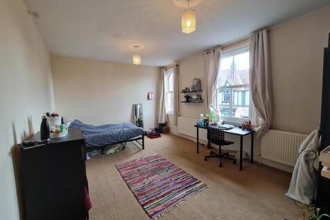 7 Albany Rd BR4.jpeg