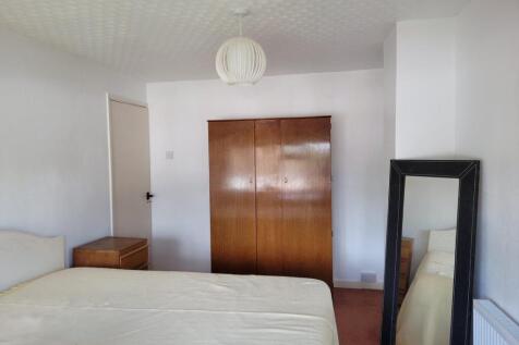 bedroom2 - Copy.jpg