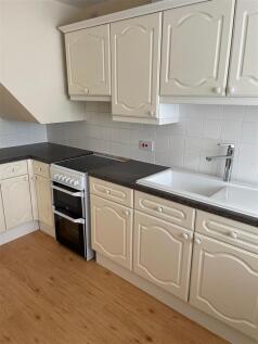 Kitchen 4.jpg