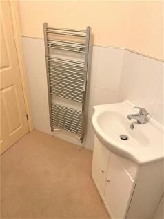 Bathroom 2.jpg