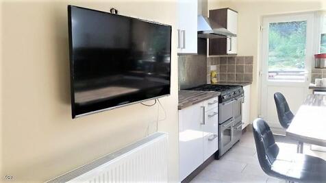 128 heeley rd1.jpg