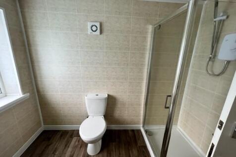 shower room2.jpg