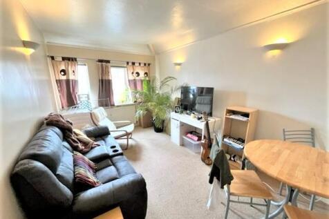 Living room2.jpg