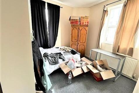 Bedroom 2.jpg