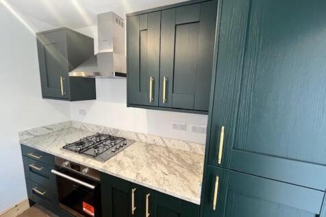 Kitchen 2.jpg