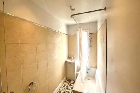 Bathroom.jpg