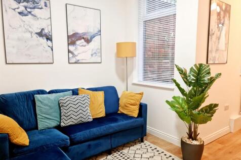 2024 living room 2.jpg