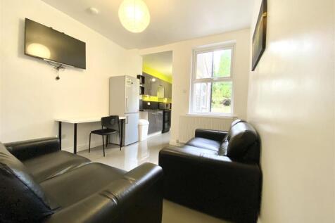 Lounge. Picture 1 - Copy.jpeg