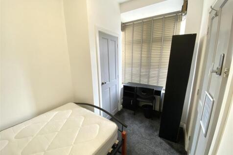 Bedroom 1. Picture 2 - Copy.jpeg